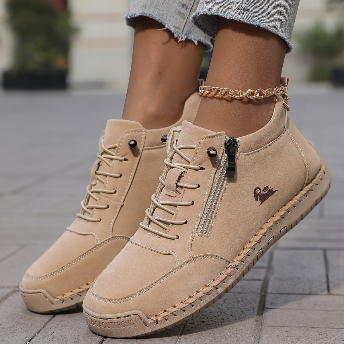 Mila sneakers