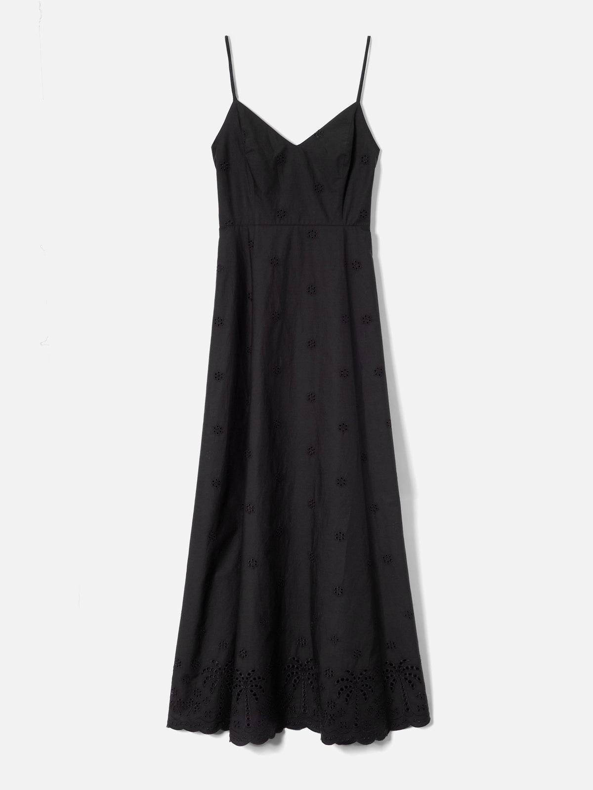 Elegante vestido largo negro de Guadalupe con exquisitos bordados