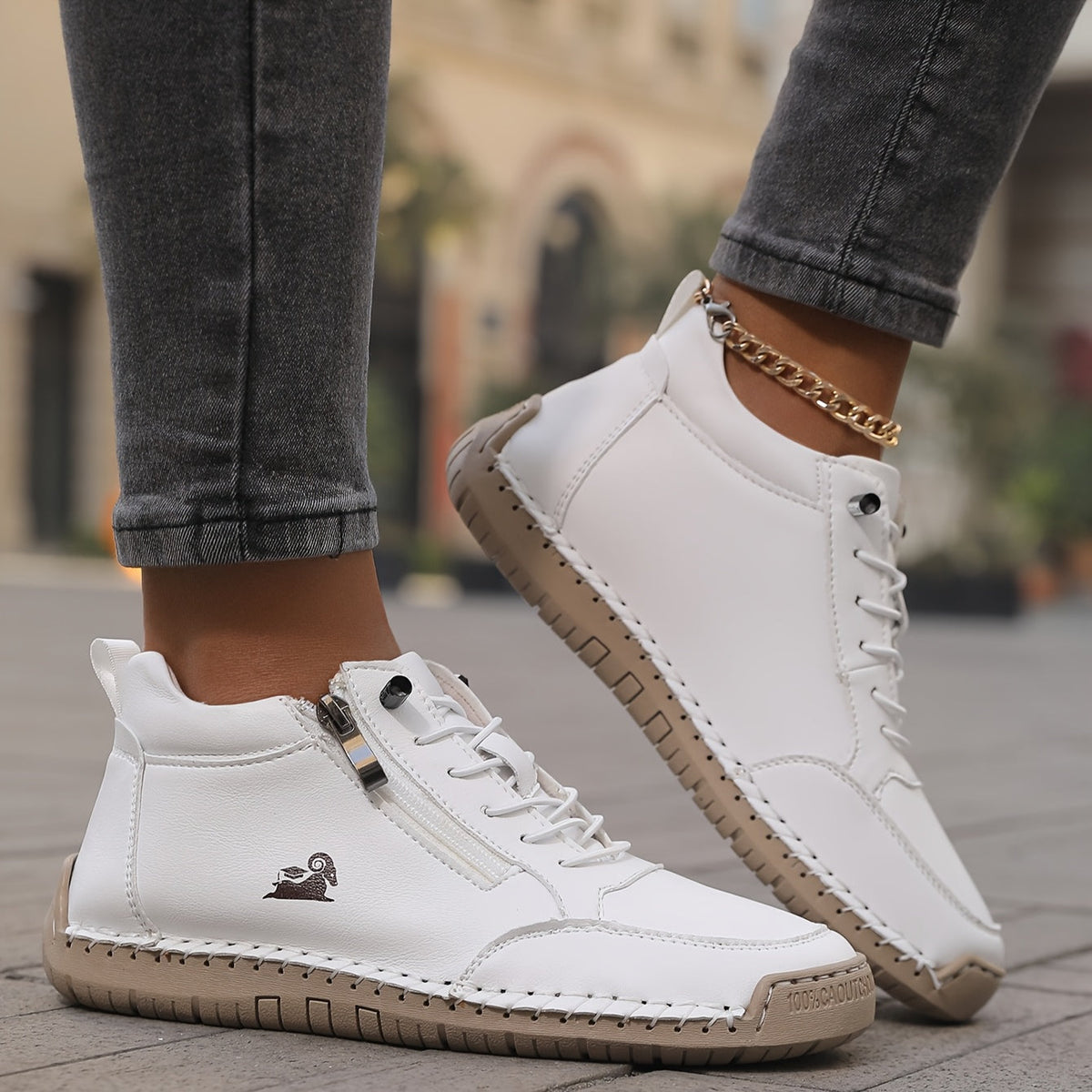 Mila sneakers