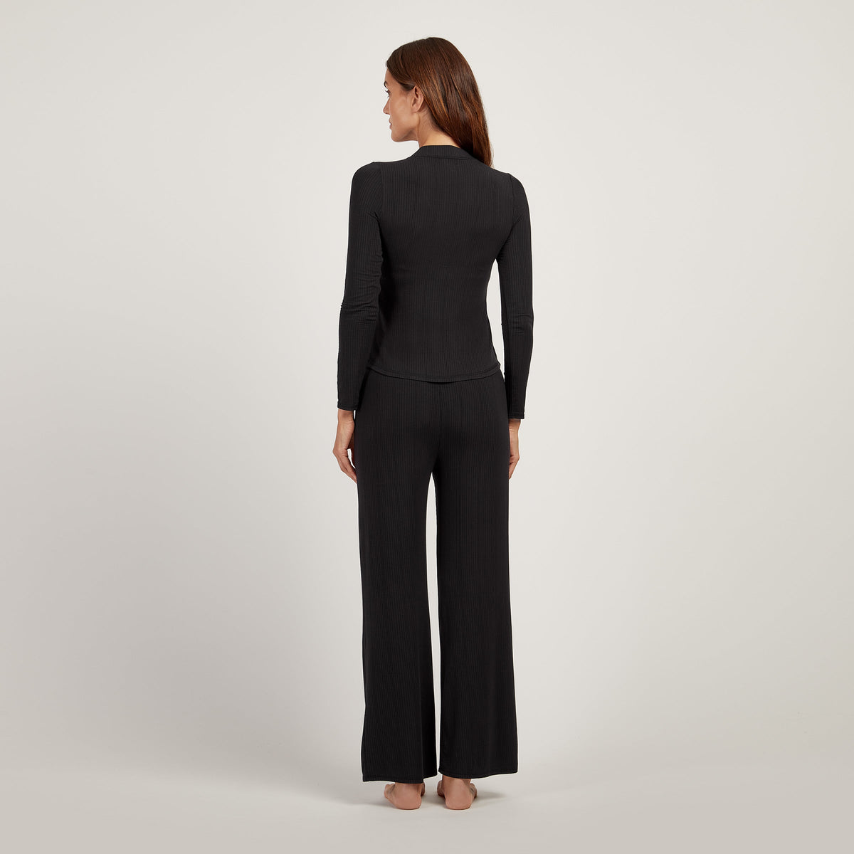 Pantalones cómodos de pierna ancha para estar en casa