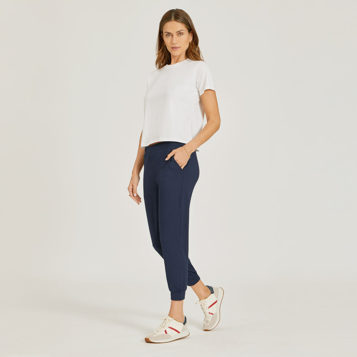 Pantalones jogger deportivos de corte corto